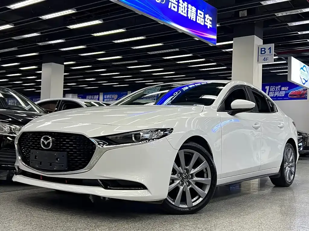 Mazda 3 Axela — фото 2