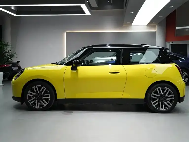 MINI Cooper EV — фото 5