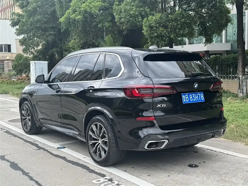 BMW X5 (Import) — фото 7