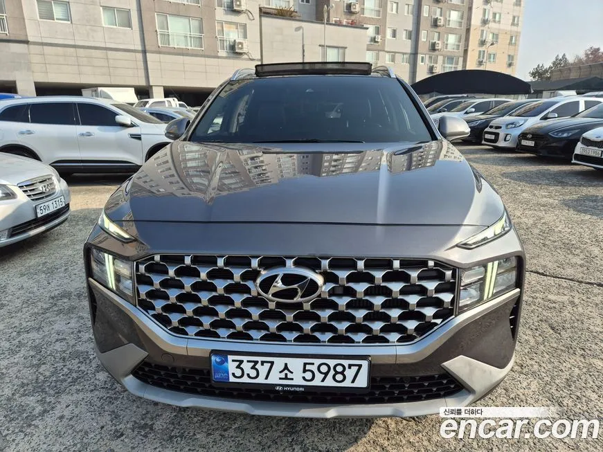 Hyundai Santafe — фото 1