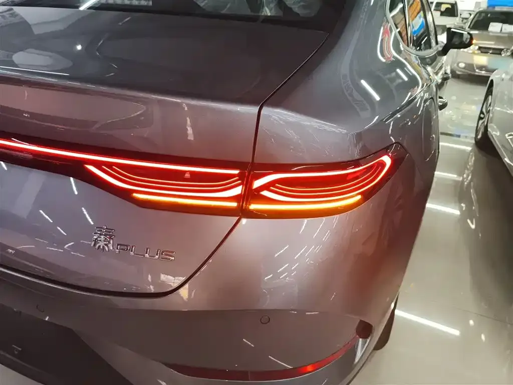 BYD Qin PLUS — фото 8