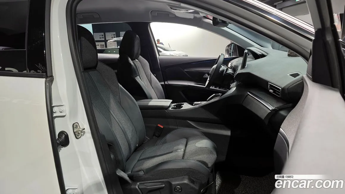 Peugeot 3008 — фото 10