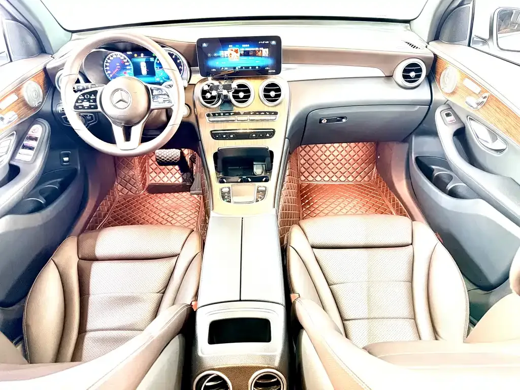 Mercedes-Benz GLC — фото 10