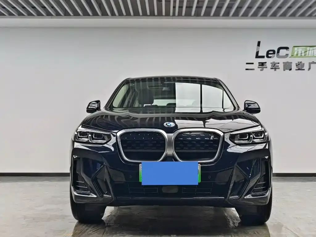 BMW iX3 — фото 2