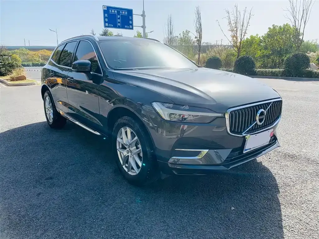 Volvo XC60 — фото 4