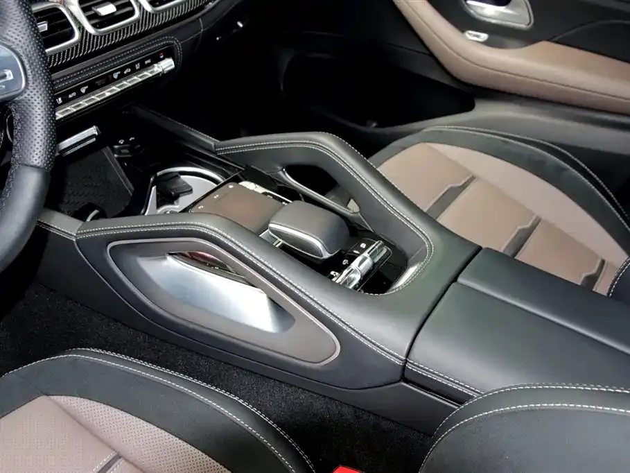 Mercedes-Benz GLS AMG — фото 8