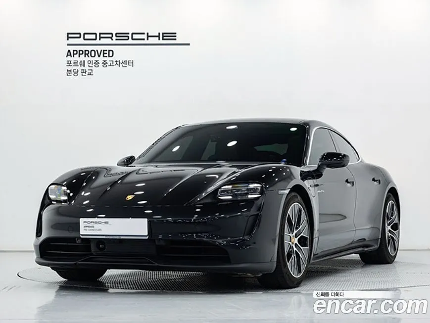 Porsche Taycan — фото 1