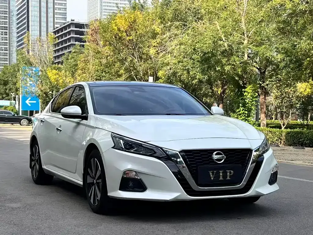 Nissan Teana — фото 3