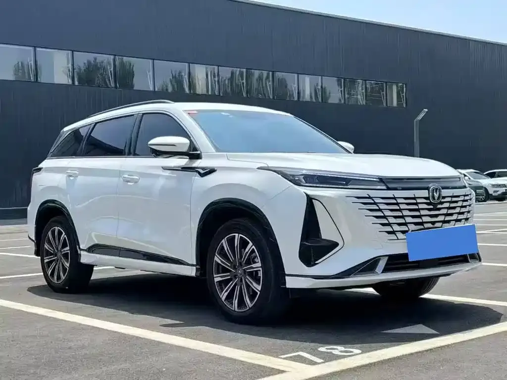 Changan CS75 PLUS iDD — фото 3