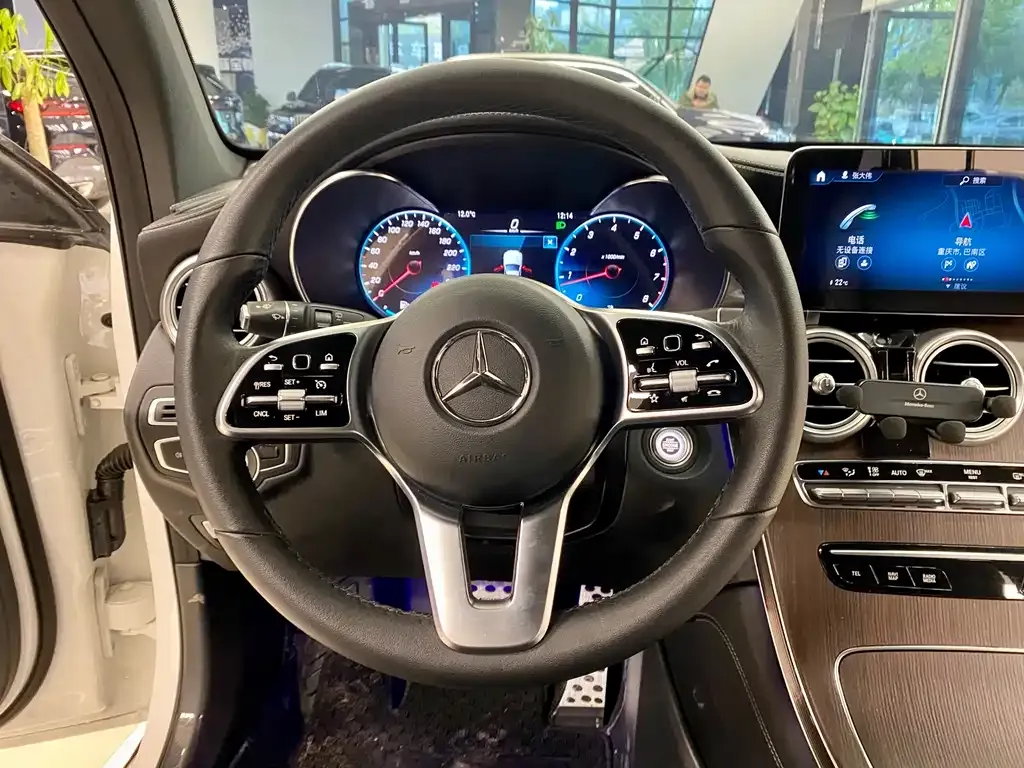 Mercedes-Benz GLC — фото 10