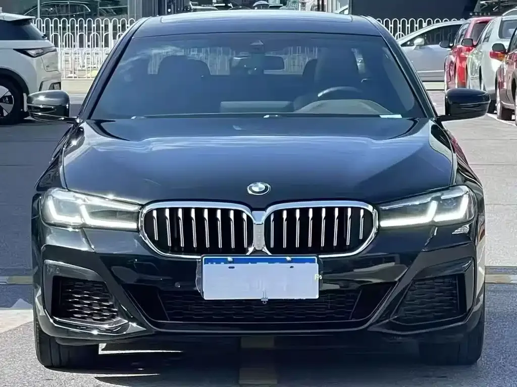 BMW 5 Series — фото 2