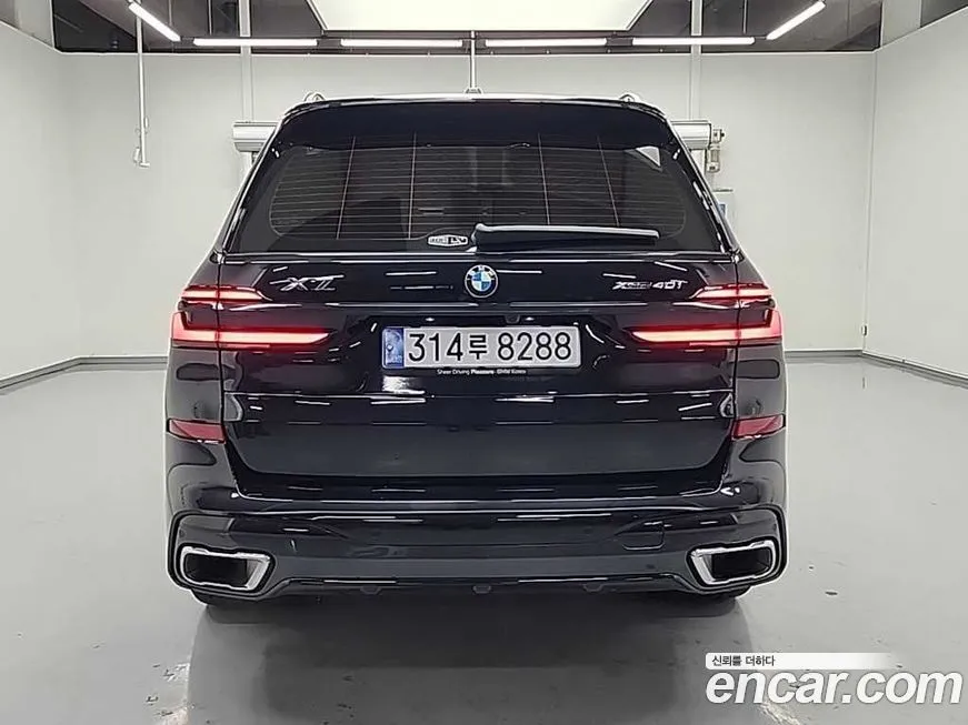 BMW X7 — фото 4