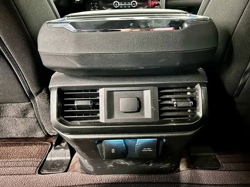 Ford F-150 Raptor — фото 8