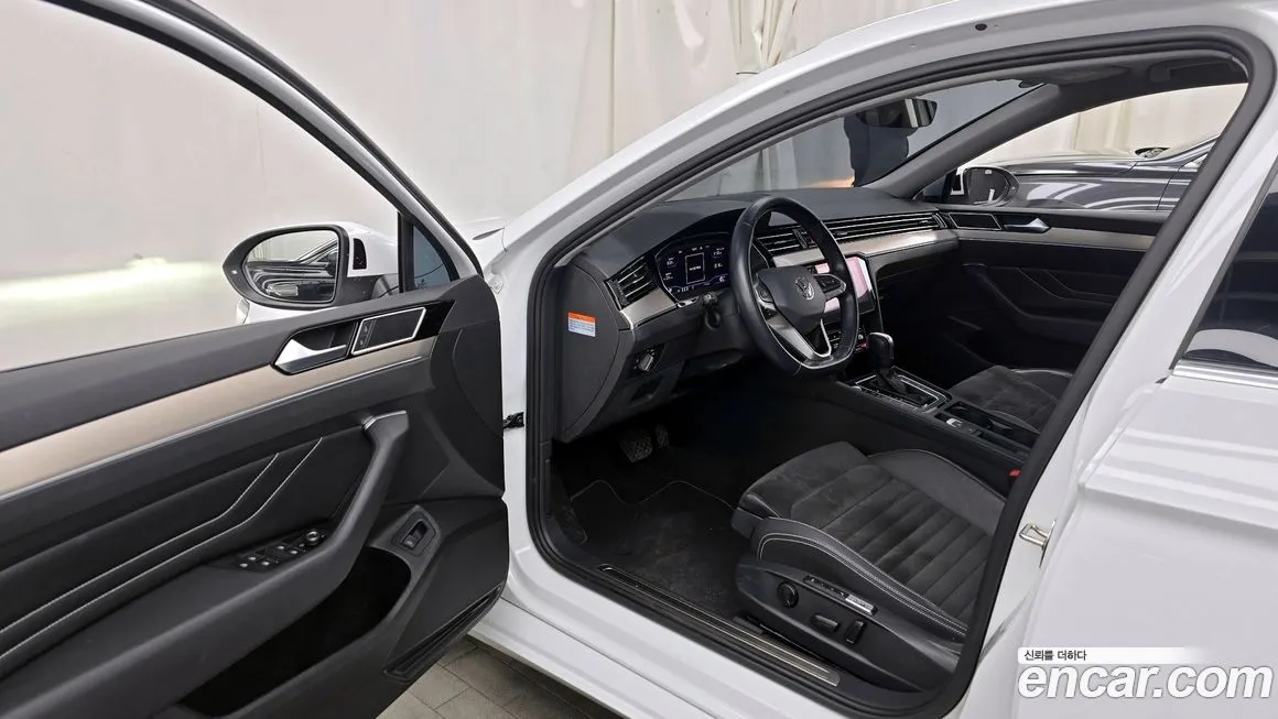 Volkswagen Passat — фото 10