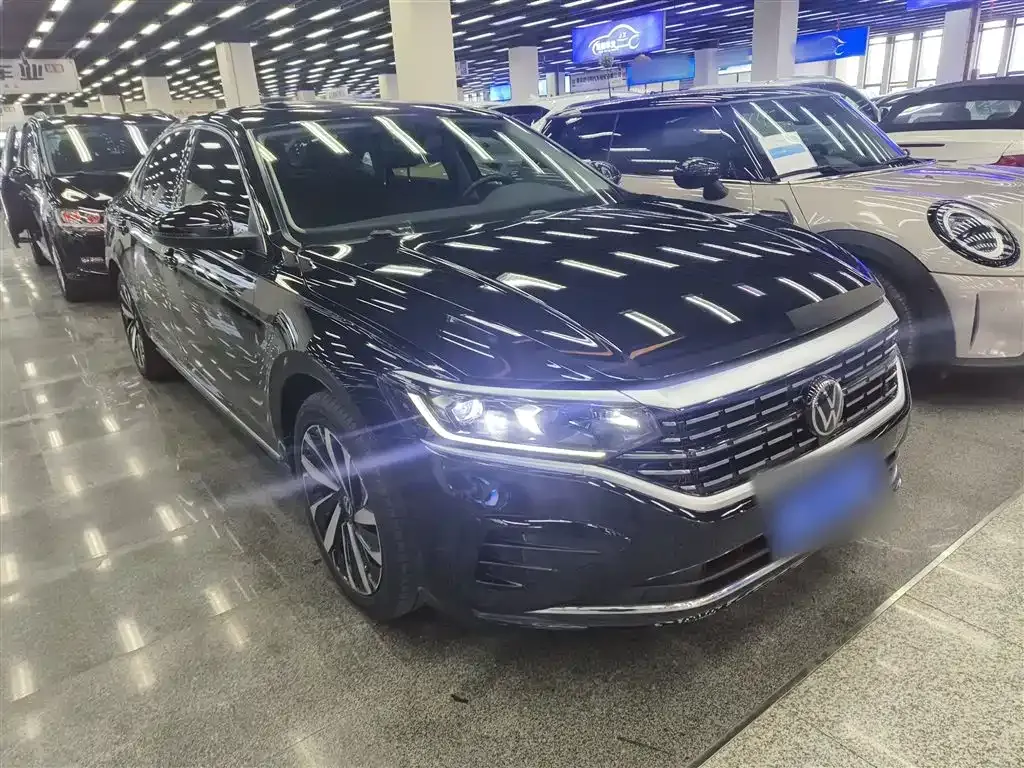 Volkswagen Passat — фото 4