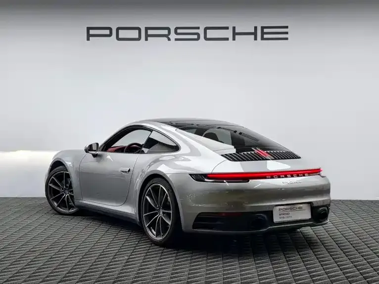 Porsche 911 — фото 6