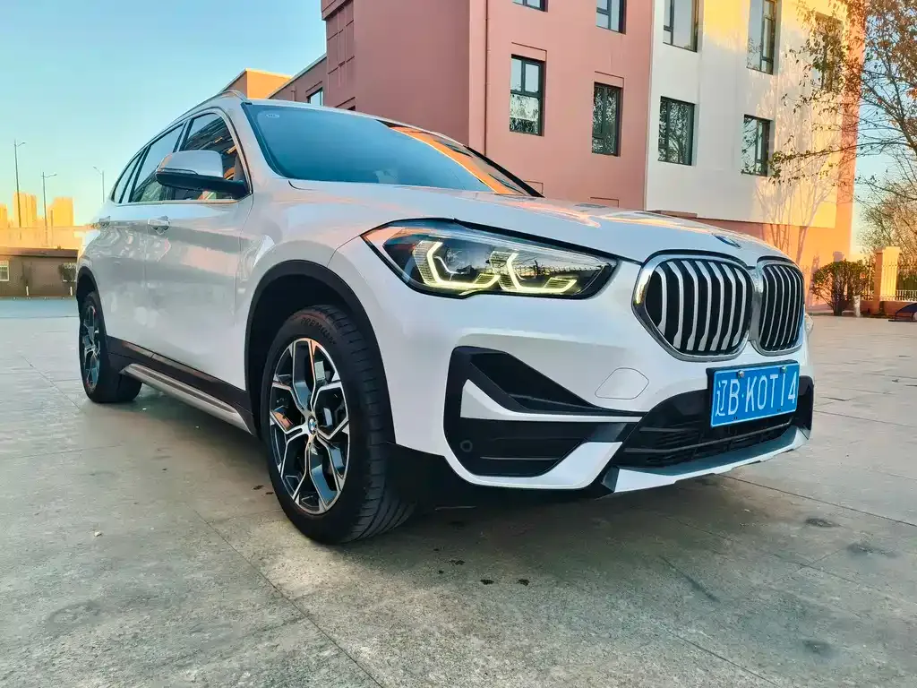 BMW X1 — фото 2