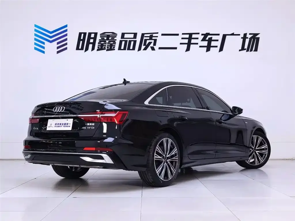 Audi A6L — фото 7