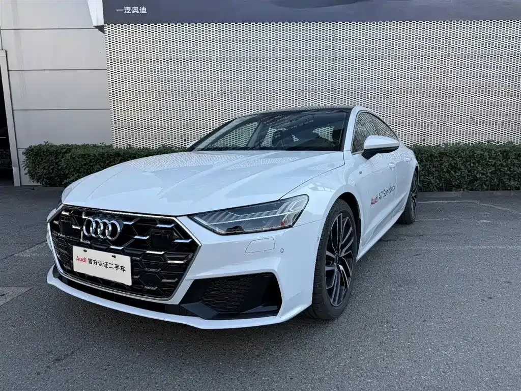 Audi A7 — фото 1
