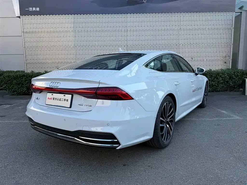 Audi A7 — фото 8