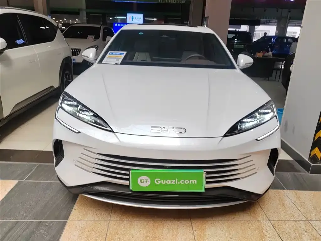 BYD Seal — фото 3