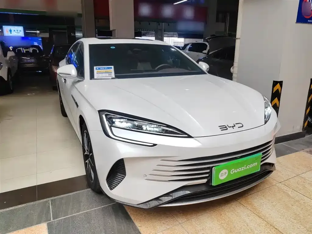 BYD Seal — фото 4