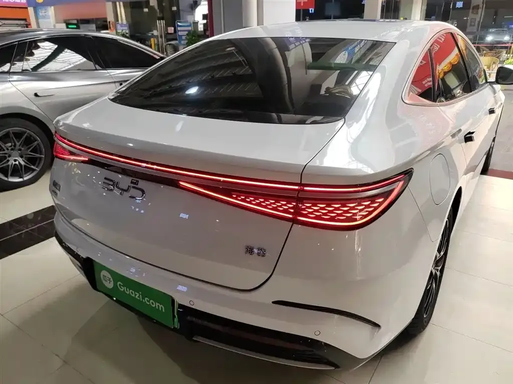 BYD Seal — фото 7