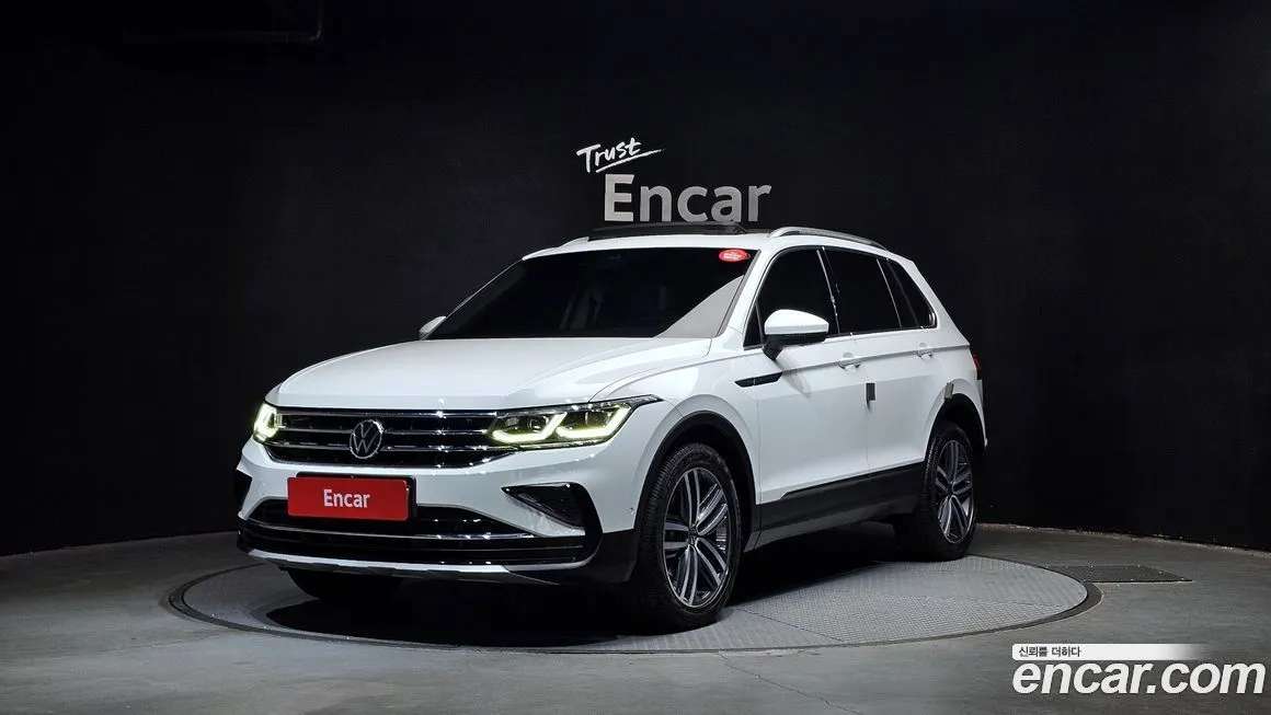 Volkswagen Tiguan — фото 1