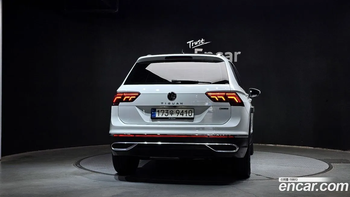 Volkswagen Tiguan — фото 4
