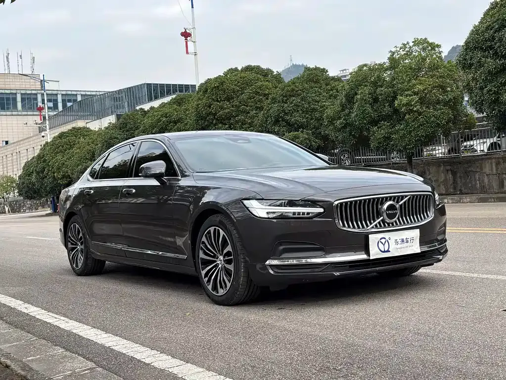 Volvo S90 — фото 3