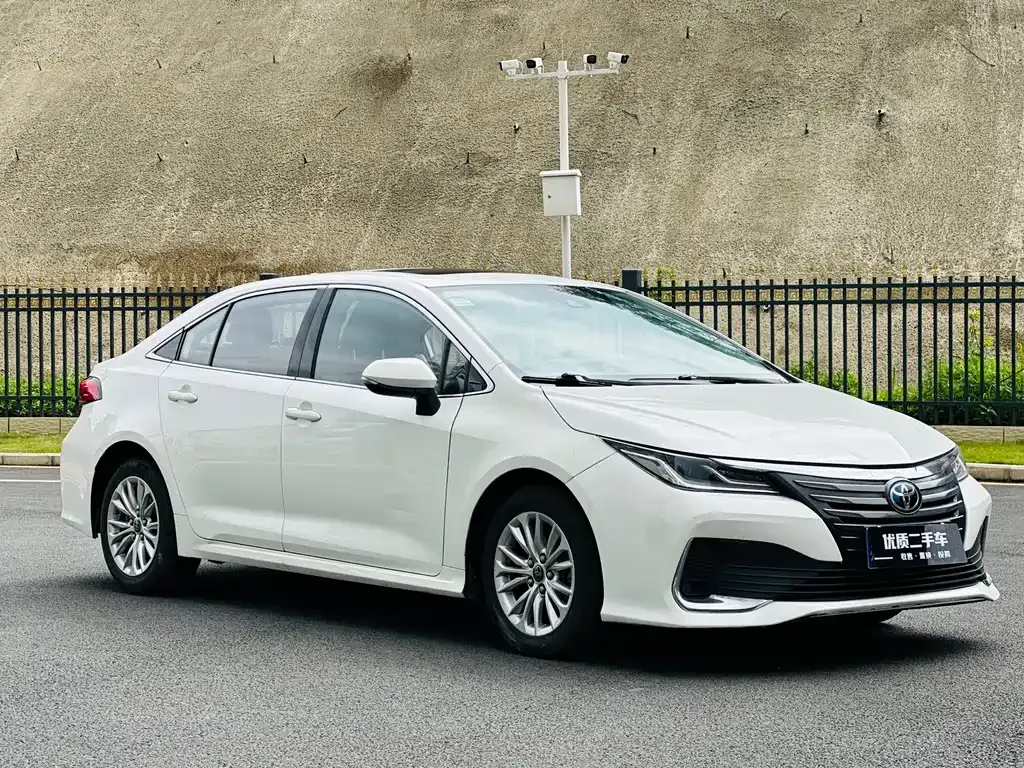 Toyota Allion — фото 3