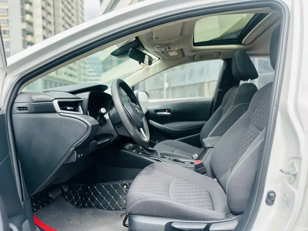 Toyota Allion — фото 4