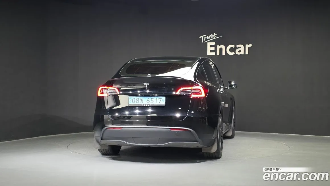 Tesla Model Y — фото 4