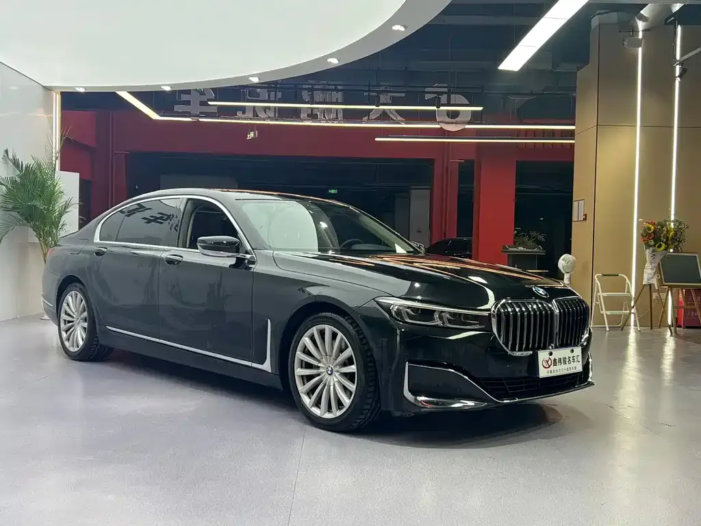 BMW 7 Series — фото 3