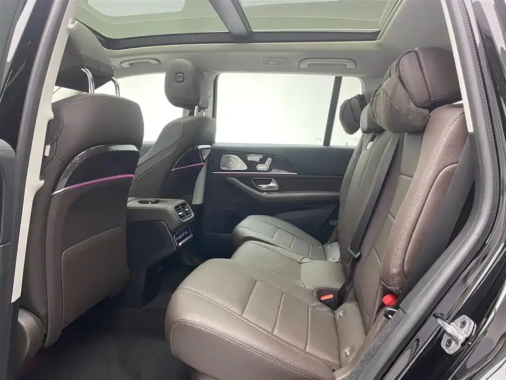 Mercedes-Benz GLS — фото 10