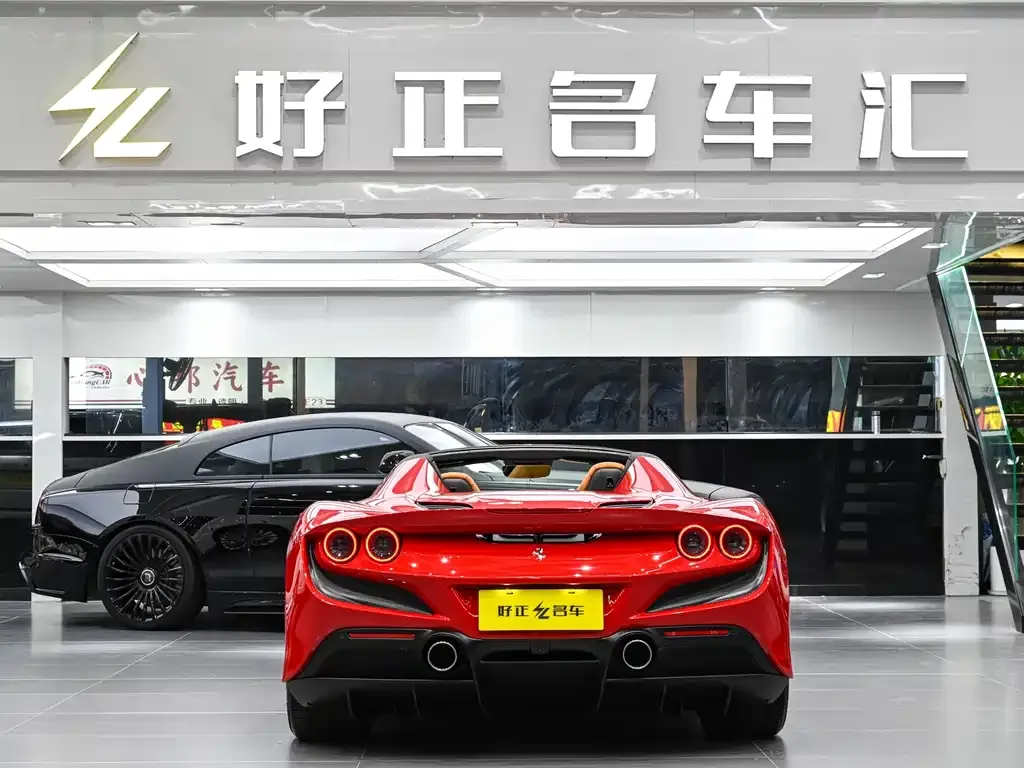 Ferrari F8 — фото 5