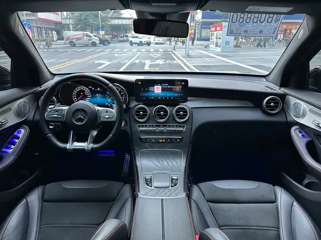 Mercedes-Benz GLC AMG — фото 6