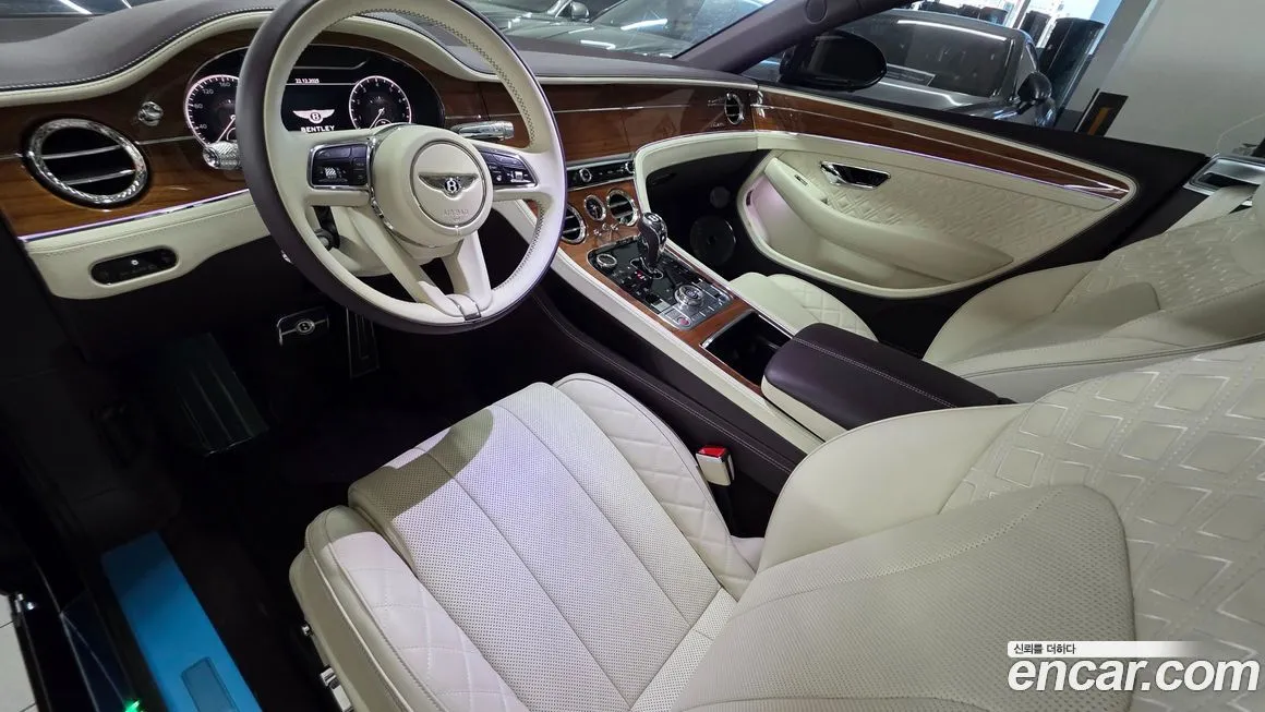 Bentley Continental — фото 7