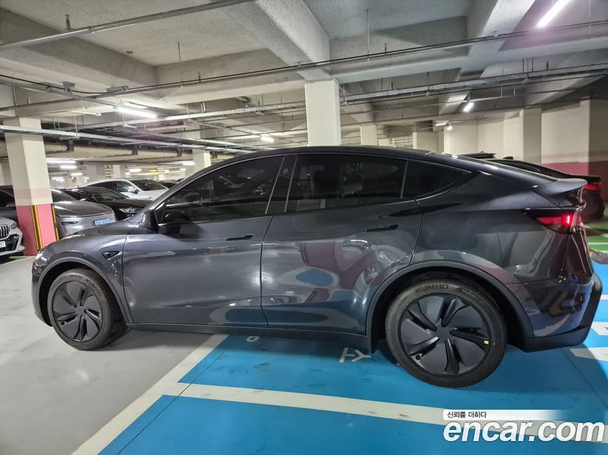 Tesla Model Y — фото 6