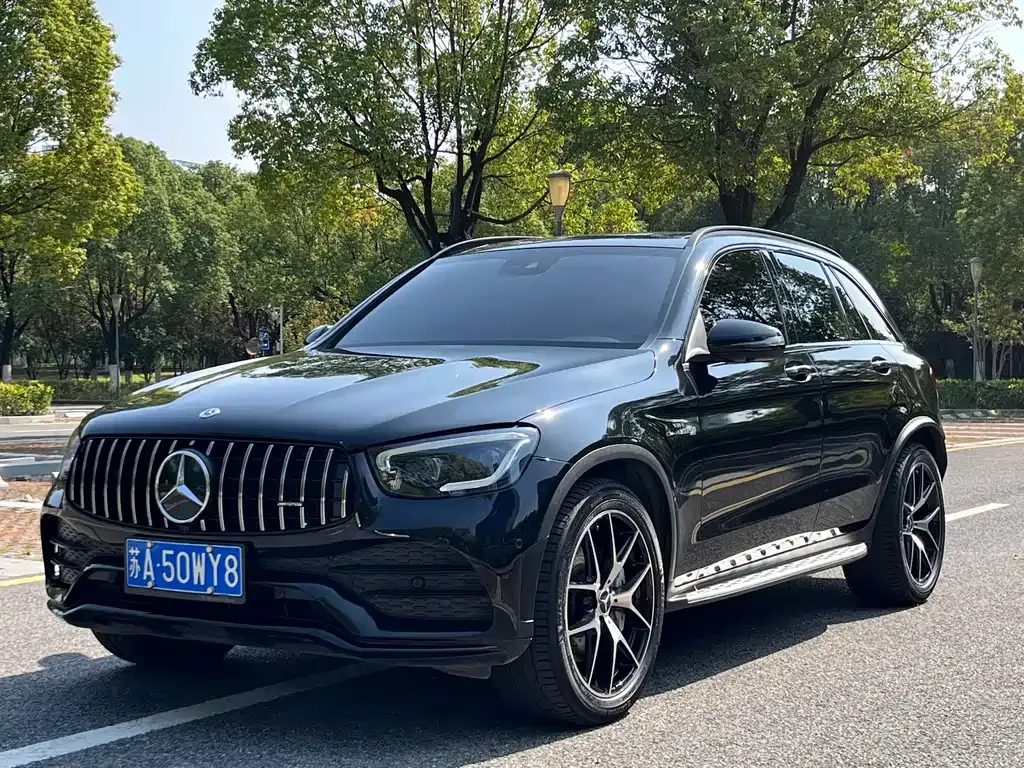 Mercedes-Benz GLC AMG — фото 1