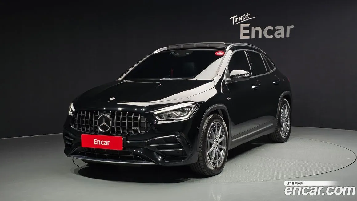 Mercedes-Benz GLA-Class — фото 1