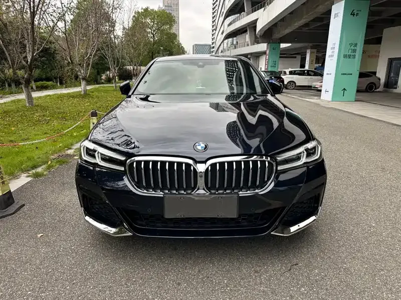 BMW 5 Series — фото 2