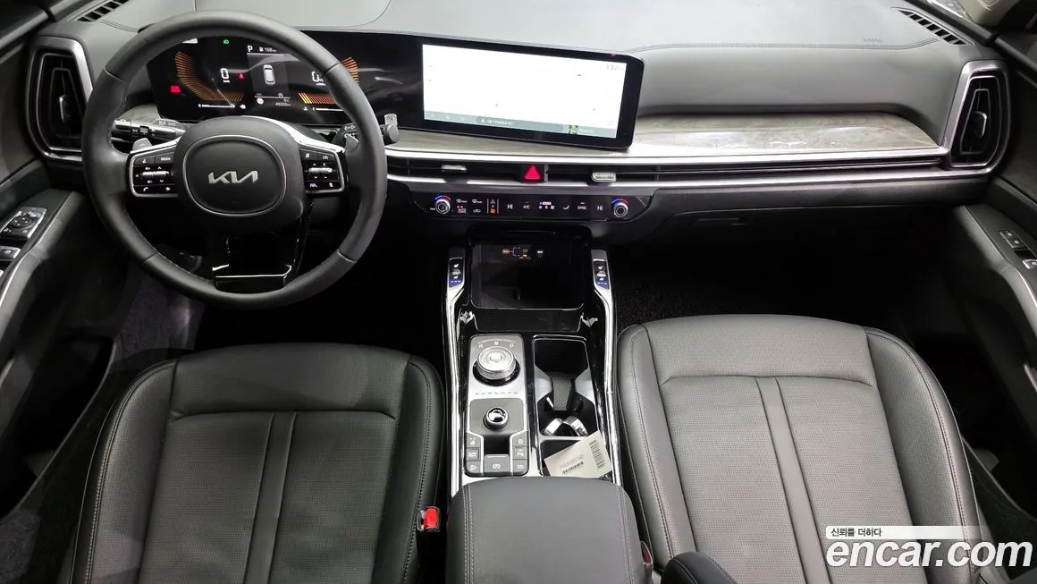 Kia Sorento — фото 7