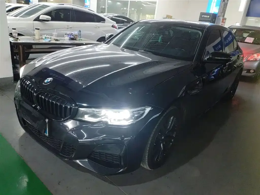 BMW 3 Series — фото 1