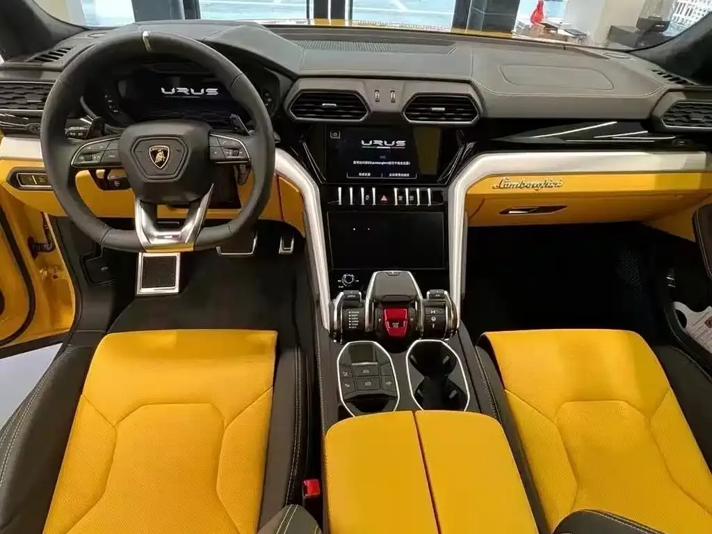 Lamborghini Urus — фото 6