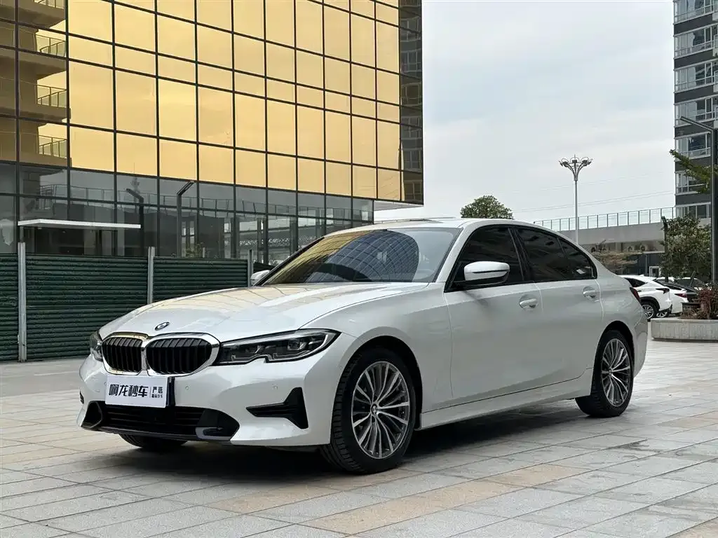BMW 3 Series — фото 1