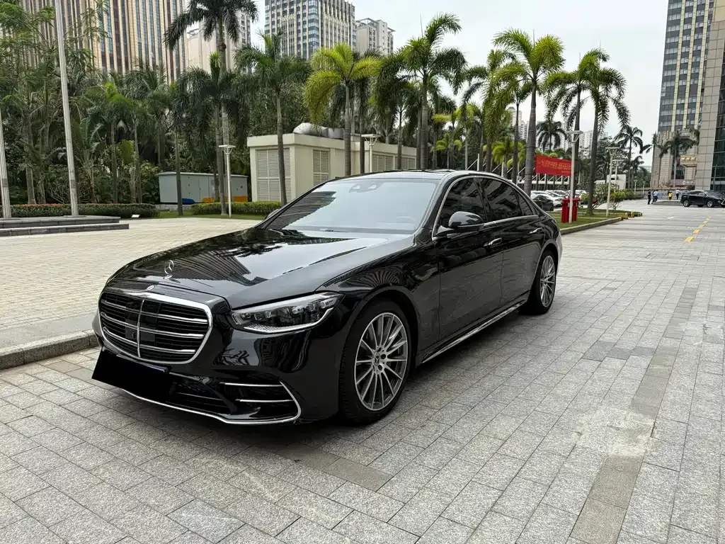 Mercedes-Benz S-Class — фото 1