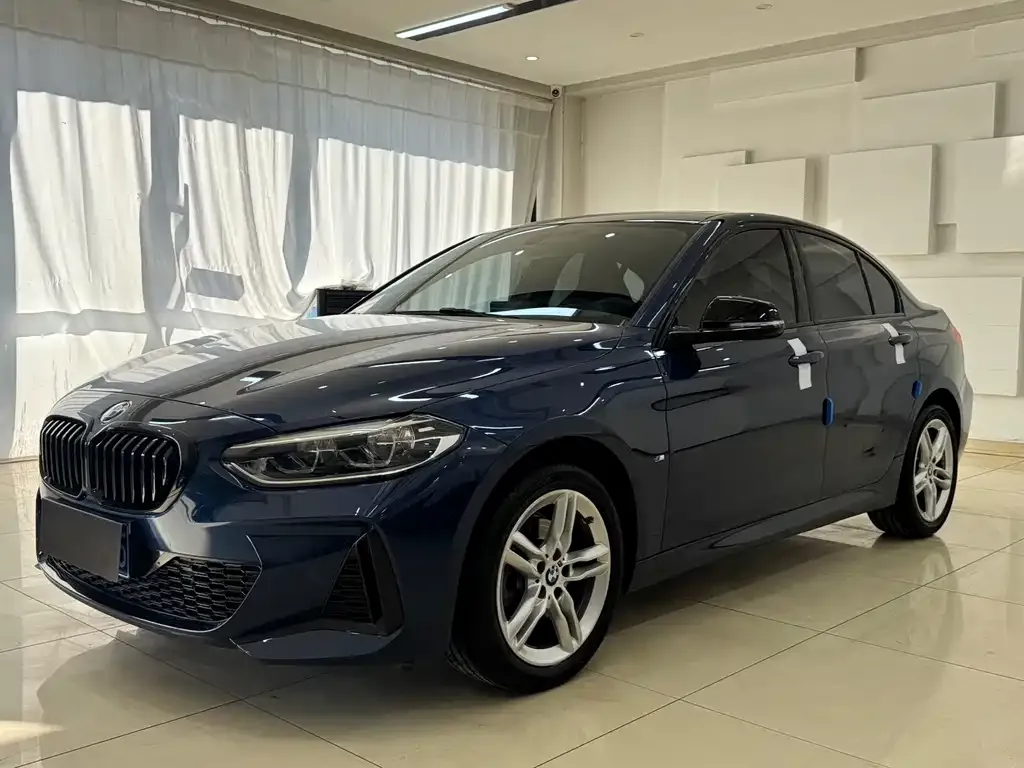 BMW 1 Series — фото 1