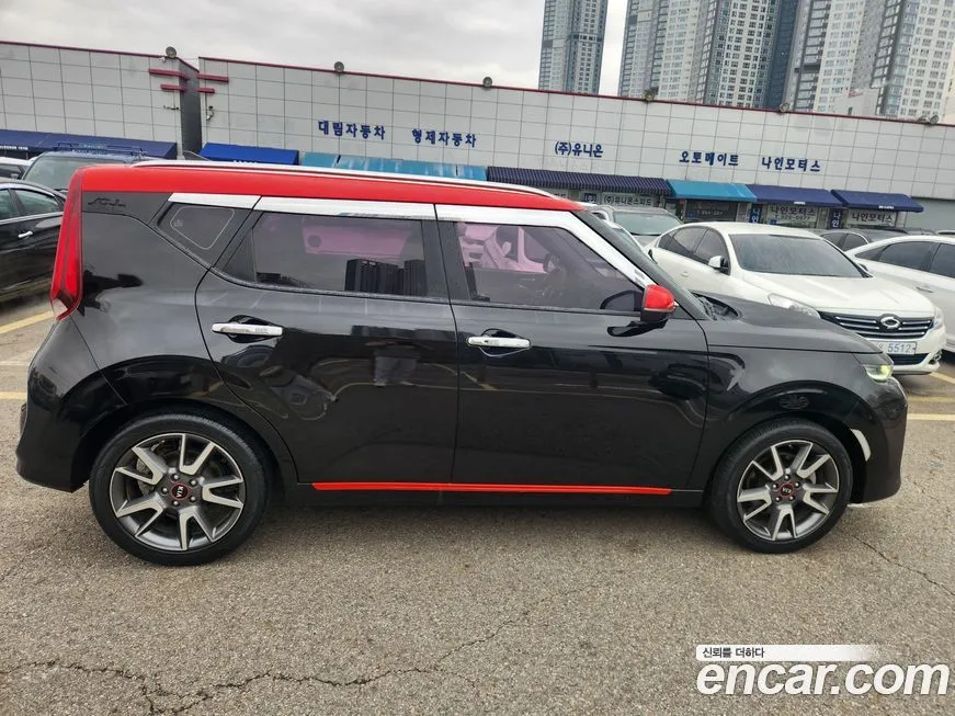Kia Soul — фото 1