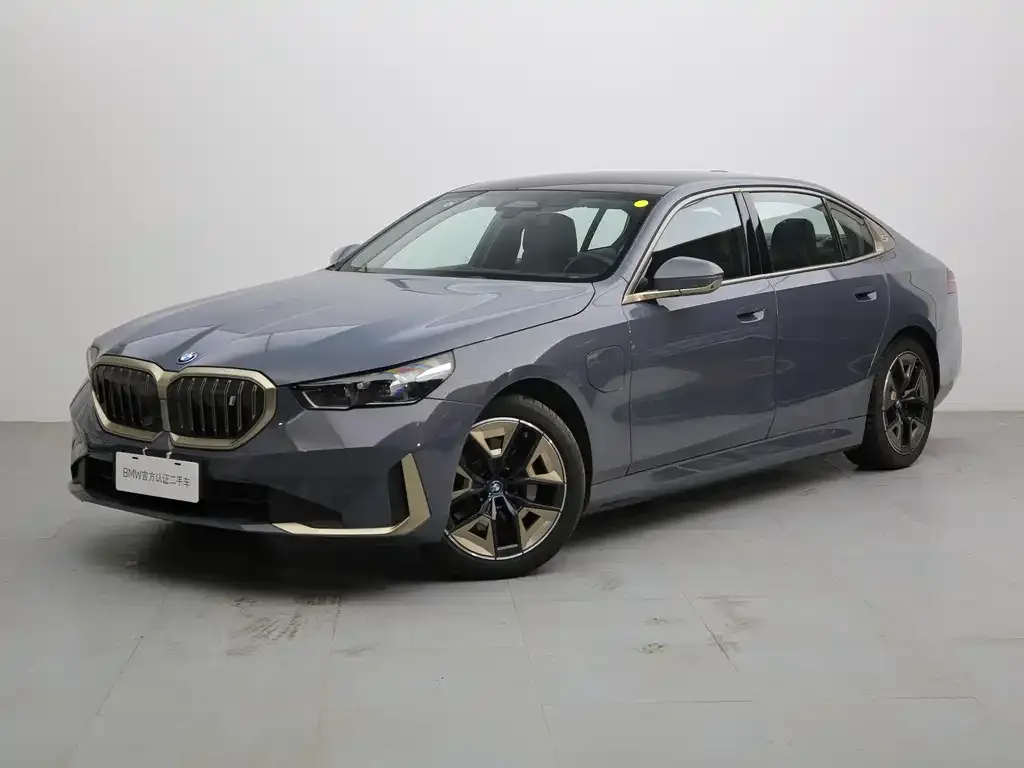 BMW i5 — фото 1